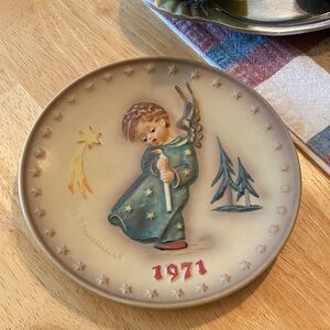 Hummel Angel Ceramic Plate - 1971 Edition